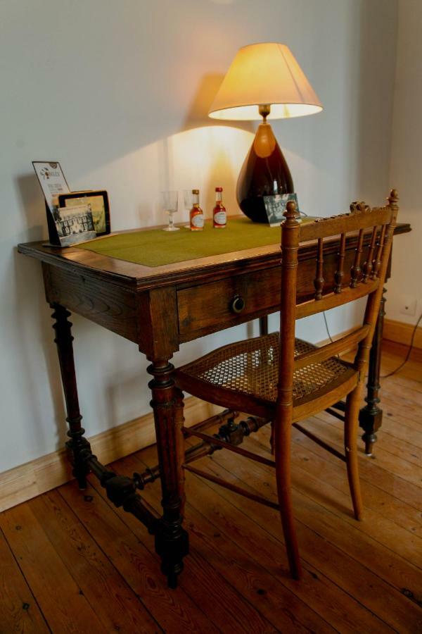 Bretteville-l'Orgueilleuse Bed & Breakfast Chateau Les Cedres المظهر الخارجي الصورة